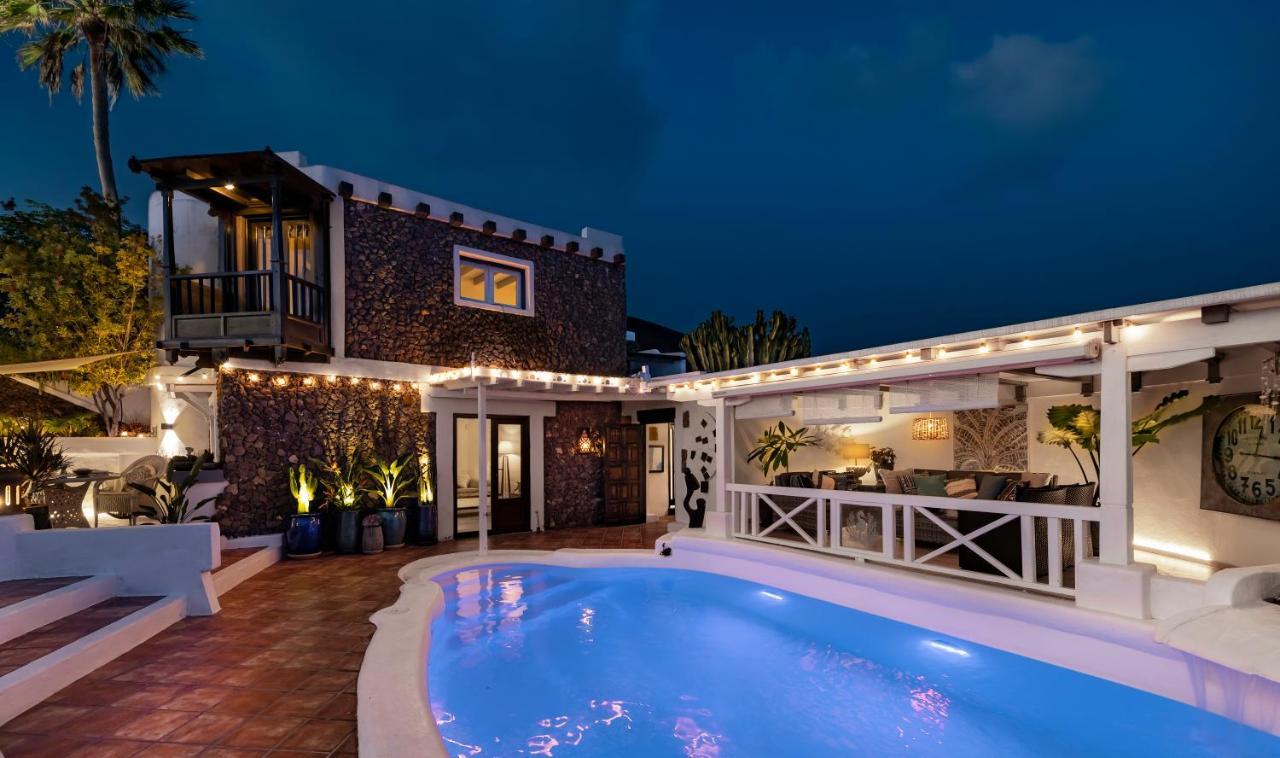 Deluxe Designer Historic Via Lactea, Panoramic Sea Views, Own Private Heated Pool And Subtropical Garden Vila *